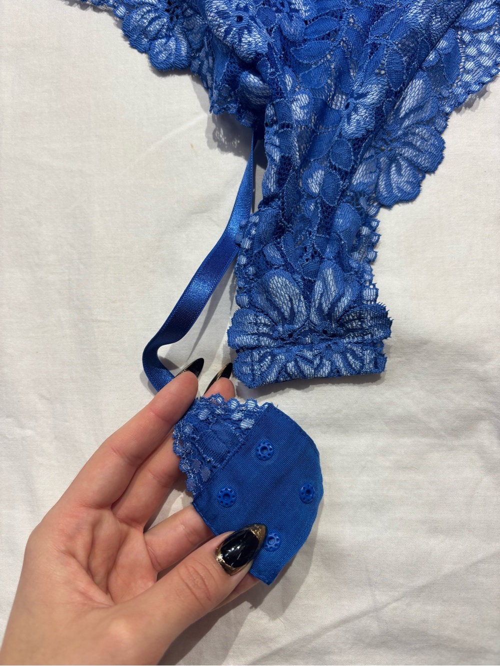 Victoria's Secret 1999 Royal Blue Floral Lace Bodysuit - Picture 3 of 9